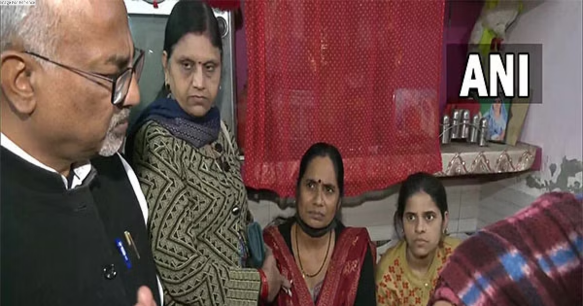 Kanjhawala case: Nirbhaya's mother meets deceased's family, says she does not support Nidhi's statement